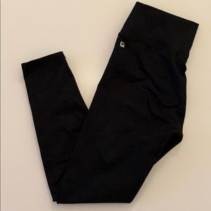 Black high waisted 7/8 length Fabletics legging